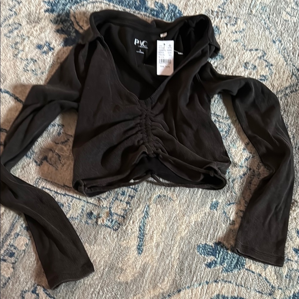 PacSun Black Ruched Crop Long Sleeve